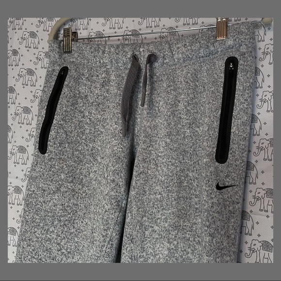 Nike Pants - Nike women’s sweat pants